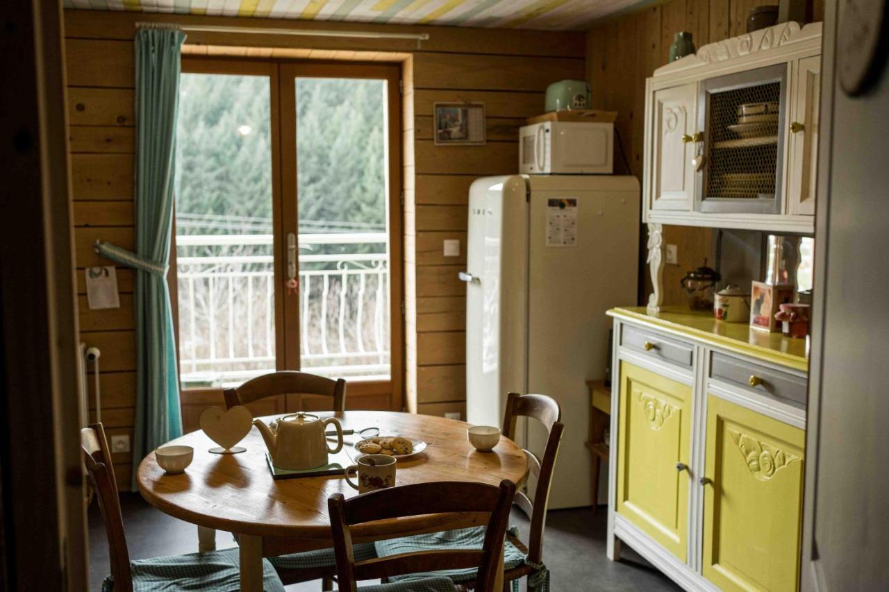 Le Vallon d'Armandine, gîte écologique Auvergne Saint-Hilaire  Exterior foto